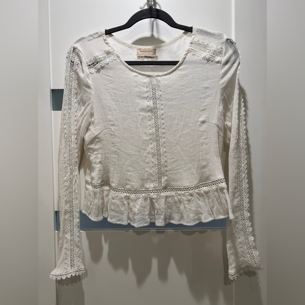 Urban Outfitters Cream Lace Detail Cropped Poet Blouse Large